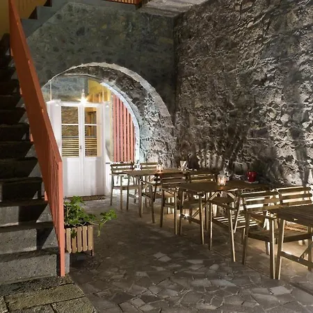 Penzion Azorean Urban 3*